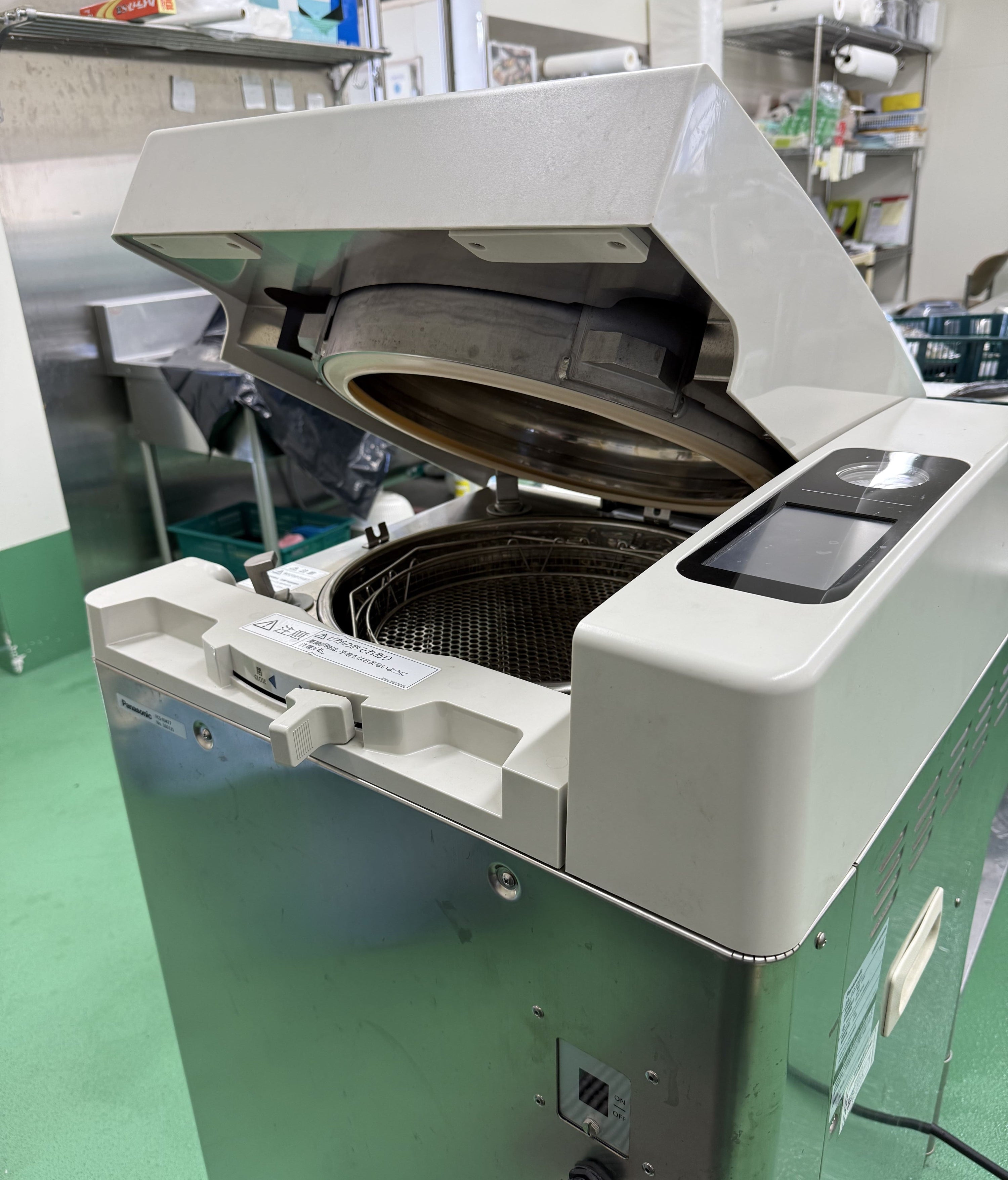 新商品の開発中